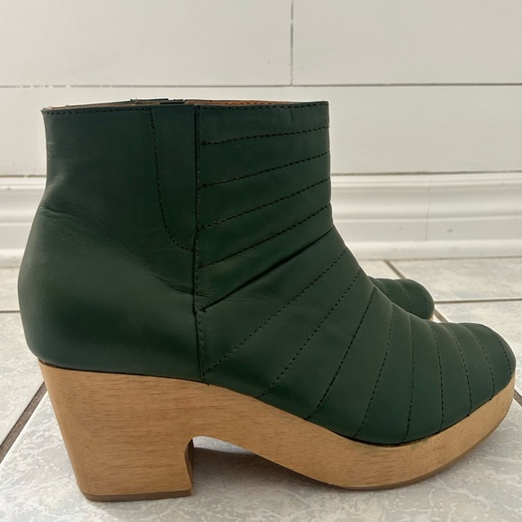 Beklina Ribbed Boot Clog Biophilia - Picture 6 of 11